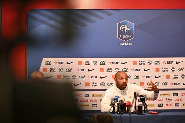 Thiery Henry SÃ lectionneur de l Equipe de France Espoirs FOOTBALL : match amical France vs Danemark espoirs , confÃ rence de presse, thierry Henry, nouveau sÃ lectionneur des espoirs 6 09 2023 MaoCtou Panoramic 