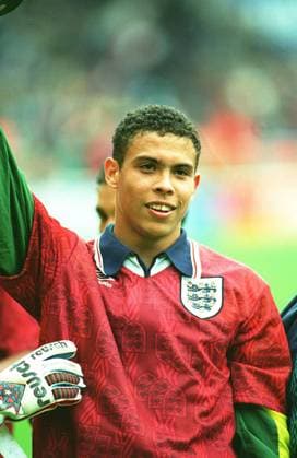 RONALDO PSV Eindhoven and Brazilian International. COMPULSORY CREDIT: UPPA Photoshot Photo UGL 009680 H-17 11.06.1995 RONALDO PSV Eindhoven and Brazilian International. COMPULSORY CREDIT: Talking Photoshot Photo UGL 009680 H-17 11.06.1995, Credit:Photoshot Avalon United Kingdom  Copyright: xPhotoshotx xAvalonx 0504064156