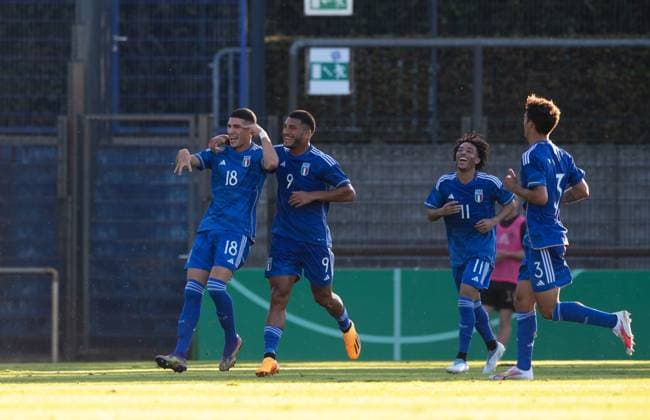 Football, U20, season 2023 24, Elite League U20 1 matchday , Germany U20 Italy U20 in Berlin, v l Cristian Volpato U20 Italy , Daniele Montevago U20 Italy , Luca Warrick Daeovie Koleosho U20 Italy , Iacopo Regonesi U20 Italy , cheering after goal to 1 1, 07 09 2023, Copyright: xSebastianxRäppold MatthiasxKochx