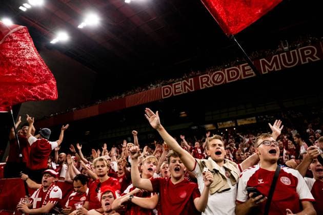 230907 Fans of Denmark after the UEFA Euro Qualifier football match between Denmark and San Marino on September 7, 2023 in Copenhagen Photo Petter Arvidson BILDBYRAN code PA PA0645 bbeng football soccer fotboll fotboll uefa euro qualifier landskamp em kval em kvalisering em kvalik denmark danmark San Marino publik den röde mur  Copyright: PETTERxARVIDSON BB230907PA160