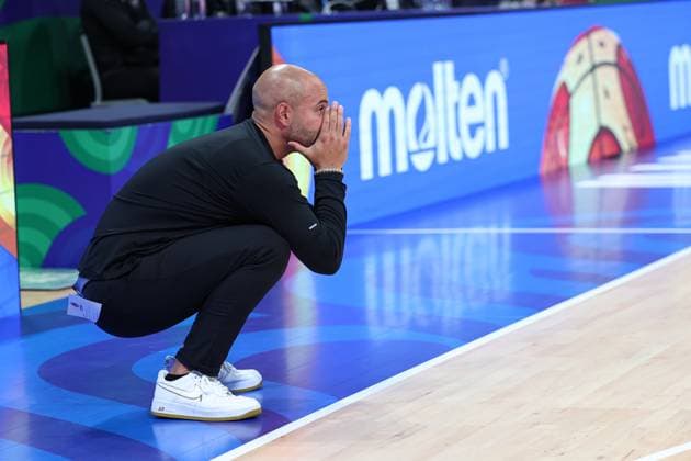 (230908) -- MANILA, Sept. 8, 2023 -- Canada s head coach Jordi Fernandez reacts during the semifinal between Serbia and Canada at the 2023 FIBA World Cup in Manila, the Philippines, Sept. 8, 2023. ) (SP)PHILIPPINES-MANILA-BASKETBALL-FIBA WORLD CUP-SEMIFINAL-SRB VS CAN WuxZhuang 