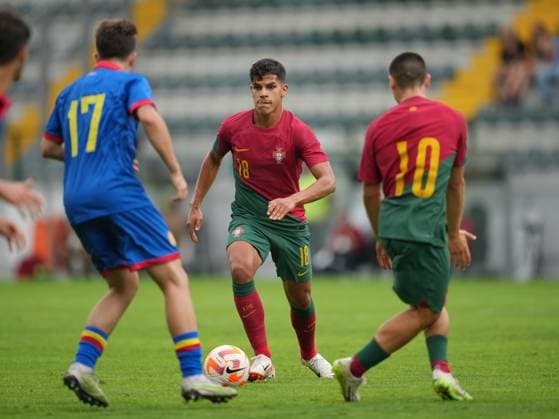 Portugal v Andorra - Qualificacao Europeu 2025 Mateus Fernandes da Selecao de Portugal Sub21 durante partida entre Portugal v Andorra valida pela Qualificacao Europeu 2025 no Estadio Capital do Movel, Pacos de Ferreira, Portugal (Foto de Pedro Loureiro Avant Sports) Pacos de Ferreira Estadio Capital do Movel Portugal Copyright: xPedroxLoureiro AvantxSportsx