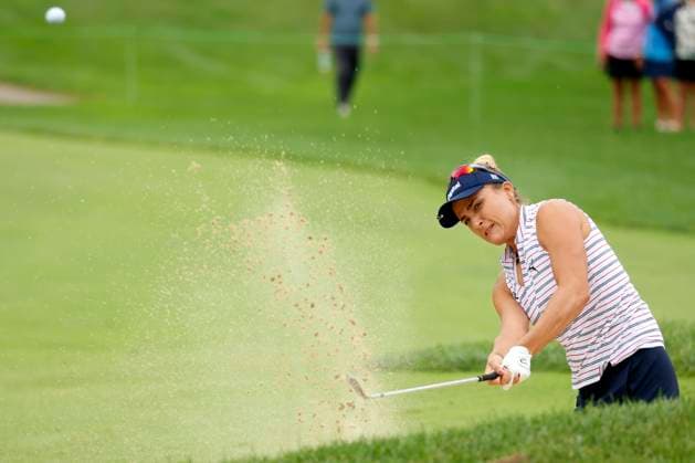 CINCINNATI, OH - SEPTEMBER 08: LPGA, Golf Damen golfer Lexi Thompson hits out of a fairway bunker on the 6th hole during the second round of the Kroger Queen City Championship at the Kenwood Country Club in Cincinnati, Ohio. (Photo by Brian Spurlock Icon Sportswire) GOLF: SEP 08 LPGA Kroger Queen City Championship EDITORIAL USE ONLY Icon230908021