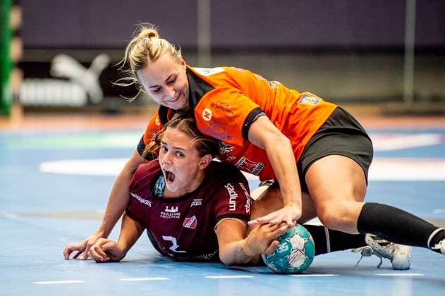 Bilder des Jahres 2023, Sport 09 September Sport Themen der Woche KW36 Sport Bilder des Tages 230908 Kristianstads Lea Gruber mot Lugis Sofia Delac under handbollsmatchen i Handbollsligan dam mellan Lugi och Kristianstad den 8 september 2023 i Lund. *** 230908 Kristianstads Lea Gruber against Lugis Sofia Delac during the handball match in Handbollsligan dam between Lugi and Kristianstad on September 8, 2023 in Lund, Sweden.  Copyright: CHRISTIANxÖRNBERG BB230908CO071
