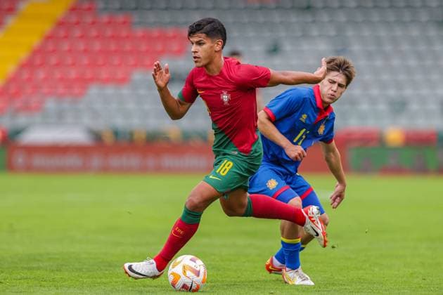 2025 U21, U 21 EURO Qualifying, EM, Europameisterschaft Portugal vs Andorra Pacos de Ferreira, Portugal, September, 8, 2023, 2025 U21 Euro Qualifying, Portugal vs Andorra at the Estadio Capital do Movel, Mateus Fernandes, photography by @guelbergoes Pacos de Ferreira Portugal