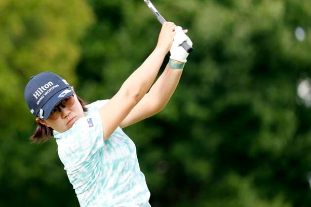 CINCINNATI, OH - SEPTEMBER 08: LPGA, Golf Damen golfer Nasa Hataoka plays her tee shot on the 6th hole during the second round of the Kroger Queen City Championship at the Kenwood Country Club in Cincinnati, Ohio. (Photo by Brian Spurlock Icon Sportswire) GOLF: SEP 08 LPGA Kroger Queen City Championship EDITORIAL USE ONLY Icon230908118
