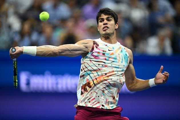 Bilder des Jahres 2023, Sport 09 September Sport Themen der Woche KW36 Sport Bilder des Tages US Open - Semi-Final - Medvedev Defeats Alcaraz Carlos Alcaraz (ESP) during his semi final round match at the 2023 US Open at Billie Jean National Tennis Center in New York City, NY, USA, on September 8, 2023. Photo by Corinne Dubreuil ABACAPRESS.COM New York City NY United States  Copyright: xDubreuilxCorinne ABACAx 866924_068 DubreuilxCorinne ABACAx 866924_068