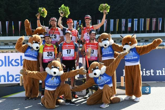Bilder des Jahres 2023, Sport 09 September Bilder des Jahres 2023, Sport 09 September Sport Themen der Woche KW36 Biathlon, Sommerbiathlon - Siegerehrung mit NAWRATH Philipp (SK Nesselwang LpB BSV-A), DOLL Benedikt (SZ Breitnau BwO SBW) und DONHAUSER Johannes (SC Ruhpolding LpB BSV-C) davor FINELLO Jeremy (SUI), STRELOW Justus (SG Stahl Schmiedeberg BwO SVSAC) und DORFER Matthias (SV Marzoll BwB BSV-C) bei der Deutschen Meisterschaft Biathlon Ruhpolding Sprint 10 km der Herren am 09.09.2023, Deutschland, Oberbayern Ruhpolding Chiemgau Arena Oberbayern Deutschland *** Biathlon, Summer Biathlon Award Ceremony with NAWRATH Philipp SK Nesselwang LpB BSV A , DOLL Benedikt SZ Breitnau BwO SBW and DONHAUSER Johannes SC Ruhpolding LpB BSV C before FINELLO Jeremy SUI , STRELOW Justus SG Stahl Schmiedeberg BwO SVSAC and DORFER Matthias SV Marzoll BwB BSV C at the German Championship Biathlon Ruhpolding Sprint 10 km men on 09 09 2023, Germany, Upper Bavaria Ruhpolding Chiemgau Arena Upper Bavaria Germany
