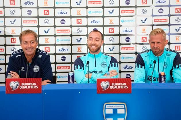 DATE CORRECTED Danish coach Kasper Hjulmand L and players Christian Eriksen C and Kasper Schmeichel during a press conference before the Euro 2024 group H qualifying match against Finland in Helsinki, Finland, Saturday September , 2023 , Helsinki Denmark  Copyright: MadsxClausxRasmussenx COP14470 spdk20230909-151128-L