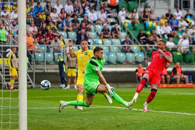 Ukraine v England UEFA European 2024 Qualifier 09 09 2023. Goal 1-1 Kyle Walker (12) of England scores a goal during the UEFA European 2024 Qualifier match between Ukraine and England at Wroclaw Stadium, Wroclaw, Poland on 9 September 2023. Editorial use only , Copyright: xNigelxKeenex PSI-17984-0026