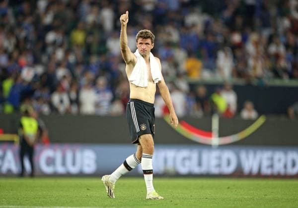 Wolfsburg, international soccer match Germany vs Japan Thomas Müller Germany In accordance with the regulations of the DFB German Football Association, it is prohibited to use or have used photographs taken in the stadium or of the match in the form of sequence pictures or video-like photo series.