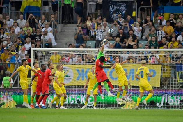WROCLAW, POLAND - SEPTEMBER 9, 2023 - Players of Ukraine (yellow kit) and England (red kit) are seen in action during the UEFA EURO, EM, Europameisterschaft,Fussball 2024 Qualifying Round Matchday 5 Group C game at the Tarczynski Arena, Wroclaw, Poland. Ukraine 1-1 England in EURO 2024 qualifier in Wroclaw  Copyright: xPavloxKubanovx