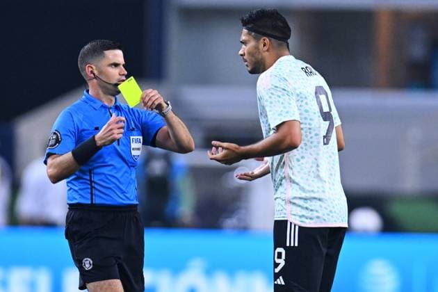 RECORD DATE NOT STATED Seleccion Mexicana 2023 Mexico vs Australia Raul Jimenez of Mexico receives yellow card during the game Mexico (Mexican national team, Nationalteam vs Australian National Team, International Friendly, Länderspiel, Nationalmannschaft at the AT-T Stadium, on September 9, 2023. <br><br> Raul Jimenez de Mexico recibe tarjeta amarilla durante el partido Mexico (Seleccion Mexicana) vs Australia, Amistoso Internacional, en el Estadio AT-T, el 9 de septiembre de 2023. ARLINGTON CDMXTEXAS ESTADOS UNIDOS  Copyright: xJorgexMartinezx 20230909223851_SMN_23_AM_MEX_AUS_JIMENEZ225