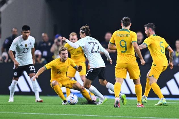 RECORD DATE NOT STATED Seleccion Mexicana 2023 Mexico vs Australia (L-R), Riley McGree of Australia and Jordi Cortizo of Mexico during the game Mexico (Mexican national team, Nationalteam vs Australian National Team, International Friendly, Länderspiel, Nationalmannschaft at the AT-T Stadium, on September 9, 2023. <br><br> (I-D), Riley McGree de Australia y Jordi Cortizo de Mexico durante el partido Mexico (Seleccion Mexicana) vs Australia, Amistoso Internacional, en el Estadio AT-T, el 9 de septiembre de 2023. ARLINGTON CDMXTEXAS ESTADOS UNIDOS Copyright: xJorgexMartinezx 20230909231030_SMN_23_AM_MEX_AUS_CORTIZO275