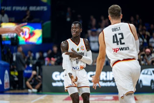 Basketball Manila Pasay 10 09 2023 FIBA Basketball World Cup 2023 World Cup Men Final Germany GER Serbia SRB Dennis Schröder Schroeder Germany, No 17 Schröder Schroder Andreas Obst Germany, No 42 Jubel Freeze