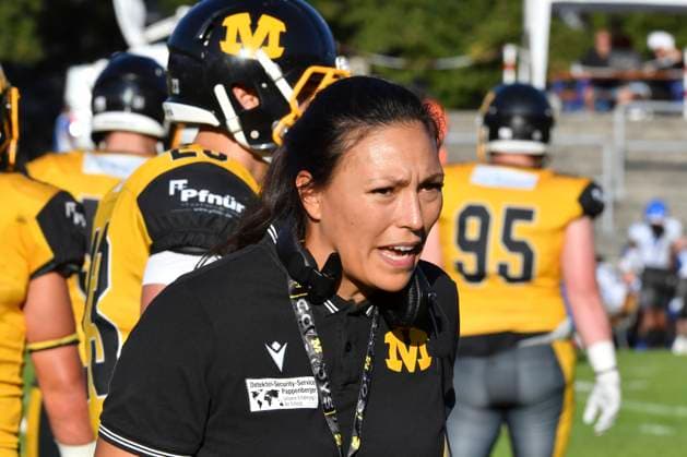 NFL: Nadine Nurasyid joins the Indianapolis Colts’ coaching staff – archive photos
