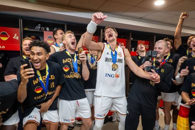 Basketball Manila Pasay 10 09 2023 FIBA Basketball World Cup 2023 Mens World Cup Final Germany GER Serbia SRB Germany is World Champion Cabin Cheering Maodo Lo Germany, No 04 Nils Giffey Germany, No 05 Moritz Wagner Germany, No 13 hroeder Germany, No 17 Schröder Schroder