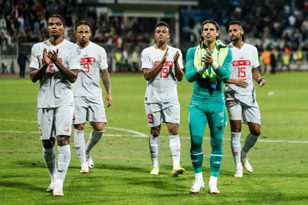 PRISTINA, KOSOVO SEPTEMBER 9 Manuel Akanji of Switzerland L and goalkeeper Yann Sommer of Switzerland R during the UEFA EURO 2024 European qualifier match between Kosovo and Switzerland at Fadil Vokrri Stadium on September 9, 2023 in Pristina, Kosovo Pristina Fadil Vokrri Stadium Kosovo Copyright: xJustPictures.ch NikolaxKrsticx jp-en-EuSpIm-_G8I9010 20230909