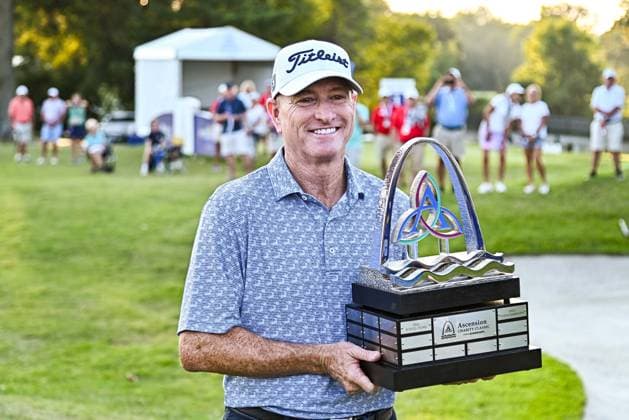 September 10, 2023: Steve Flesch of the United States holds the championship trophy after winning the Ascension Charity Classic held at Norwood Hills Country Club in Jennings, MO CSM Jennings United States of America - ZUMAc04_ 20230910_zma_c04_234 Copyright: xRichardxUlreichx