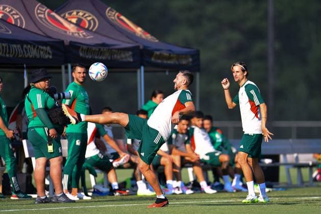 RECORD DATE NOT STATED Seleccion Mexicana 2023 Mexico team Training Session Hector Herrera during the Mexican national team, Nationalteam (Mexico) Training prior to the International Friendly, LÃ¤nderspiel, Nationalmannschaft match against the Uzbekistan National Team, at Childrens Healthcare of Atlanta Training Ground, on September 11, 2023. <br><br> Hector Herrera durante el Entrenamiento de la Seleccion de Mexico (Seleccion Mexicana) previo al partido amistoso internacional contra la Seleccion de Uzbekistan, en el Campo de Entrenamiento de Atencion Medica infantil de Atlanta, el 11 de septiembre de 2023. ATLANTA GEORGIA ESTADOS UNIDOS  Copyright: xAdrianxMaciasx 20230911174107_SMN_23_MEX_TRAI_HERRERA36