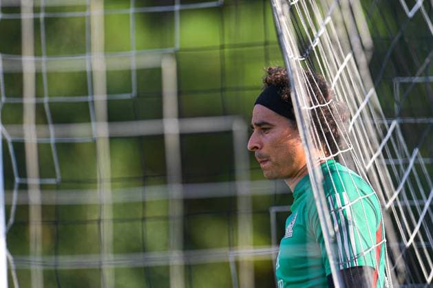 RECORD DATE NOT STATED Seleccion Mexicana 2023 Mexico team Training Session Guillermo Ochoa during the Mexican national team, Nationalteam (Mexico) Training prior to the International Friendly, LÃ¤nderspiel, Nationalmannschaft match against the Uzbekistan National Team, at Childrens Healthcare of Atlanta Training Ground, on September 11, 2023. <br><br> Guillermo Ochoa durante el Entrenamiento de la Seleccion de Mexico (Seleccion Mexicana) previo al partido amistoso internacional contra la Seleccion de Uzbekistan, en el Campo de Entrenamiento de Atencion Medica infantil de Atlanta, el 11 de septiembre de 2023. ATLANTA GEORGIA ESTADOS UNIDOS  Copyright: xAdrianxMaciasx 20230911174541_SMN_23_MEX_TRAI_OCHOA43
