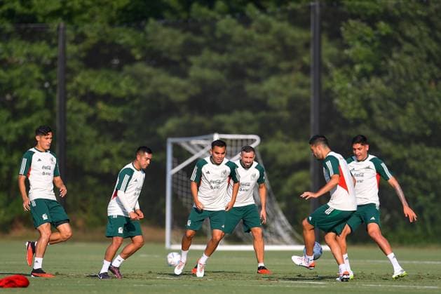 RECORD DATE NOT STATED Seleccion Mexicana 2023 Mexico team Training Session Erick Sanchez, Carlos Rodriguez, Hector Herrera, Raul Jimenez, Edson Alvarez during the Mexican national team, Nationalteam (Mexico) Training prior to the International Friendly, Länderspiel, Nationalmannschaft match against the Uzbekistan National Team, at Childrens Healthcare of Atlanta Training Ground, on September 11, 2023. <br><br> Erick Sanchez, Carlos Rodriguez, Hector Herrera, Raul Jimenez, Edson Alvarez durante el Entrenamiento de la Seleccion de Mexico (Seleccion Mexicana) previo al partido amistoso internacional contra la Seleccion de Uzbekistan, en el Campo de Entrenamiento de Atencion Medica infantil de Atlanta, el 11 de septiembre de 2023. ATLANTA GEORGIA ESTADOS UNIDOS Copyright: xAdrianxMaciasx 20230911180922_SMN_23_MEX_TRAI_JIMENEZ77