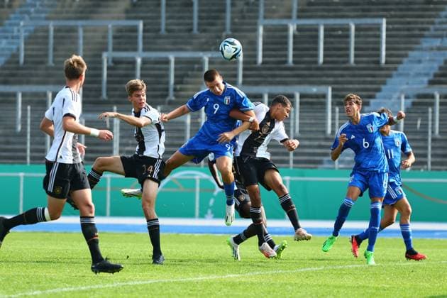 Francesco Camarda Italy in duel with Montrell Culbreath Germany, 4 from left Germany vs Italy, soccer, U17 Laenderspiel, 12 9 2023 DFB regulations prohibit any use of photographs as image sequences and or quasi video Germany vs Italy, soccer, U17 Laenderspiel, 12 9 2023 Bonn Copyright: xEibner-Pressefotox EP_FWR