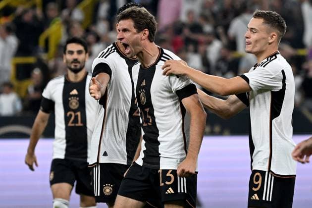 12 09 2023, xjhx, international football match, germany france emspor, v l goal celebration after goal celebrating the goal celebrate 1 0 by thomas mueller german national football team DFB DFL DFB REGULATES PROHIBIT ANY USE OF PHOTOGRAPHS as IMAGE SEQUENCES and or QUASI VIDEO Dortmund