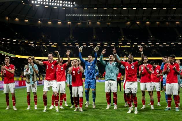 230912 Players of Austria celebrate after the UEFA Euro Qualifier football match between Sweden and Austria on September 12, 2023 in Stockholm Photo Maxim ThorÃ BILDBYRAN code MT JM0531 bbeng fotboll football soccer fotball em kval kval uefa euro qualifier sverige sweden sverige a österrike austria jubel  Copyright: MAXIMxTHORE BB230912MT156