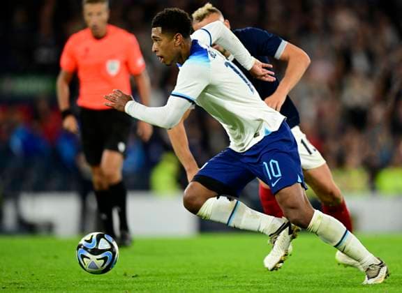 Scotland v England - 150th Anniversary Heritage Match Jude Bellingham of England on the ball during the 150th Anniversary Heritage Match between Scotland and England at Hampden Park on September 12, 2023 in Glasgow Scotland. Glasgow Hampden Park Glasgow Scotland Copyright: xGreigxCowie Sportsphoto APLx 13954416