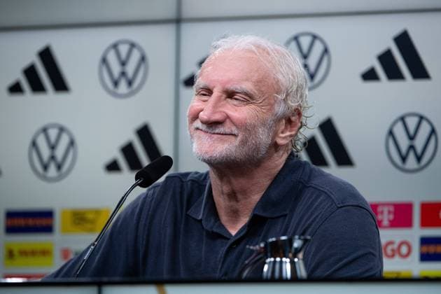 Rudi Voeller Germany, coach laughs during press conference, GER, Germany vs France, DFB national football team men, season 2023 2024, 12 09 2023 DFB regulations prohibit any use of photographs as image sequences and or quasi video GER, Germany vs France, DFB national football team men, season 2023 2024, 12 09 2023 Dortmund Copyright: xEibner-Pressefoto Memmlerx EP_MMR