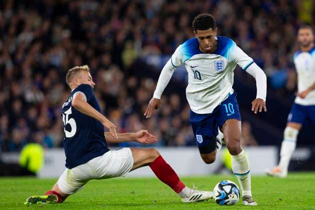 Hampden Park GLASGOW, SCOTLAND - SEPTEMBER 12: Jude Bellingham ( 10 England) during 150th Anniversary Heritage Match between Scotland and England at Hampden Park on September 12, 2023 in Glasgow, Scotland. (Photo by Richard Callis SPP) (Richard Callis SPP) Copyright: xRichardxCallisx xSPPx spp-en-RiCaSp-rmc120923-1211