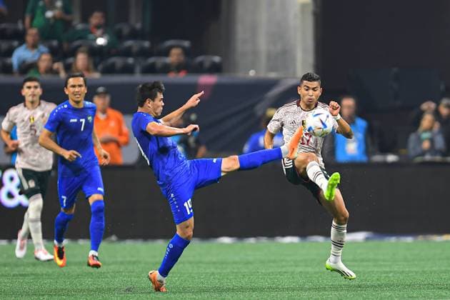 RECORD DATE NOT STATED Seleccion Mexicana 2023 Mexico vs Uzbekistan (L-R), Azizbek Turgunbaev of Uzbekistan and Orbelin Pineda of Mexico during the game Mexico (Mexican national team, Nationalteam vs Uzbekistan National Team, International Friendly, Länderspiel, Nationalmannschaft at Mercedes Benz Stadium, on September 12, 2023. <br><br> (I-D), Azizbek Turgunbaev de Uzbekistan y Orbelin Pineda de Mexico durante el partido Mexico (Seleccion Mexicana) vs Uzbekistan, Amistoso Internacional, en el Estadio Mercedes Benz, el 12 de septiembre de 2023. ATLANTA GEORGIA ESTADOS UNIDOS Copyright: xAdrianxMaciasx 20230912202437_SMN_23_AM_MEX_UZB_PINEDA122