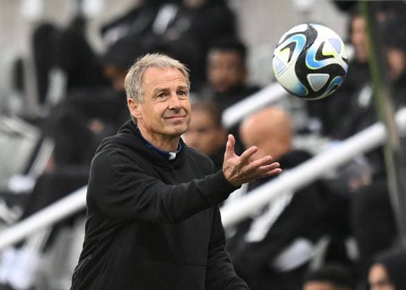 Mandatory Credit: Photo by Richard Lee Shutterstock (14093052ee) Jurgen Klinsmann manager of South Korea Saudi Arabia v Korea Republic, International Friendly, Länderspiel, Nationalmannschaft Football, St James Park, Newcastle, UK - 12 Sep 2023 EDITORIAL USE ONLY No use with unauthorised audio, video, data, fixture lists, club league logos or live services. Online in-match use limited to 120 images, no video emulation. No use in betting, games or single club league player publications. Saudi Arabia v Korea Republic, International Friendly, Football, St James Park, Newcastle, UK - 12 Sep 2023 EDITORIAL USE ONLY No use with unauthorised audio, video, data, fixture lists, club league logos or live services. Online in-match use limited to 120 images, no video emulation. No use in betting, games or single club league player publications. Copyright: xRichardxLee Shutterstockx 14093052ee