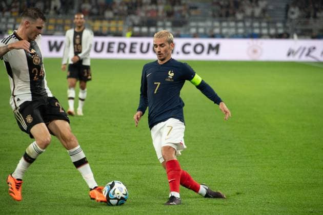 Antoine GRIEZMANN FRA vs Pascal GROSS GER , action, duel, football friendly, Germany GER France FRA 2 1 on 12 09 2023 in Dortmund Germany Â