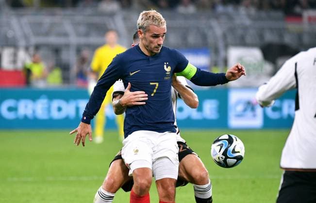Football, Men, Germany, National Team, International Match, Signal Iduna Park Dortmund Germany France 2 1 Antoine Griezmann FRA Action DFB UEFA REGULATES PROHIBIT ANY USE OF PHOTOGRAPHS AS IMAGE SEQUENCES AND OR QUASI VIDEO