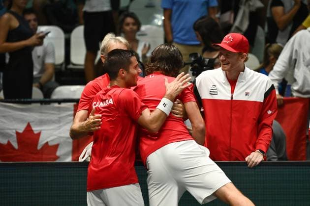 Foto Massimo Paolone LaPresse 13 Settembre 2023 - Bologna, Italia - tennis - Canada vs Italia - Alexis Galarneau (CAN) v Lorenzo Sonego (ITA) - Coppa Davis 2023 - Unipol Arena. Nella foto: Alexis Galarneau e Frank Dancevic esultano per la vittoria September 13, 2023 Bologna, Italy - sport, tennis - Canada vs Italy - Alexis Galarneau (CAN) v Lorenzo Sonego (ITA) - Davis Cup 2023 - Unipol Arena. In the pic: Alexis Galarneau and Frank Dancevic celebrate for the victory  Copyright: xMassimoxPaolone LaPressex