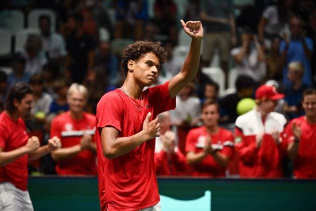 Foto Massimo Paolone LaPresse 13 Settembre 2023 - Bologna, Italia - tennis - Canada vs Italia - Gabriel Diallo (CAN) v Lorenzo Musetti (ITA) - Coppa Davis 2023 - Unipol Arena. Nella foto: Gabriel Diallo esulta per la vittoria September 13, 2023 Bologna, Italy - sport, tennis - Canada vs Italy - Gabriel Diallo (CAN) v Lorenzo Musetti (ITA) - Davis Cup 2023 - Unipol Arena. In the pic: Gabriel Diallo celebrates for the victory  Copyright: xMassimoxPaolone LaPressex