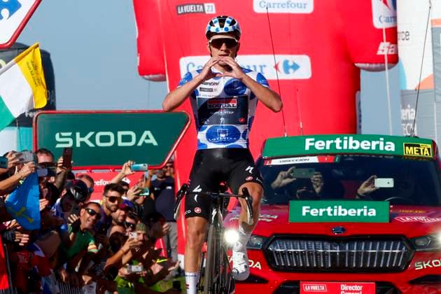 Sport Bilder des Tages Vuelta Espana 2023 - 14 09 2023 Vuelta Espana 2023 - 78th Edition - 18th stage Pola de Allande - La Cruz de Linares 178,9 km - 14 09 2023 - Remco Evenepoel (BEL - Soudal - Quick Step) - photo Luis Angel Gomez SprintCyclingAgency 2023 La Cruz de Linares Spain  Copyright: xLuisxAngelxGomezx xSprintcyclingagencyx
