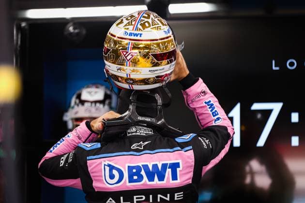 GASLY Pierre (fra), Alpine F1 Team A523, portrait during the 2023 Formula 1 Singapore Airlines Singapore Grand Prix, 15th round of the 2023 Formula One World Championship, WM, Weltmeisterschaft from September 15 to 17, 2023 on the Marina Bay Street Circuit, in Singapore - F1 - SINGAPORE GRAND PRIX 2023 DPPI Panoramic  00123034_AV6_5313