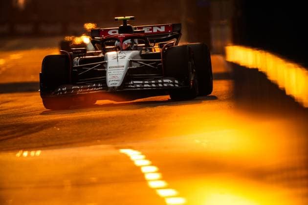 22 Yuki Tsunoda JPN, Scuderia AlphaTauri , F1 Grand Prix of Singapore at Marina Bay Street Circuit on September 15, 2023 in Singapore, Singapore Photo by HOCH ZWEI Singapore Singapore