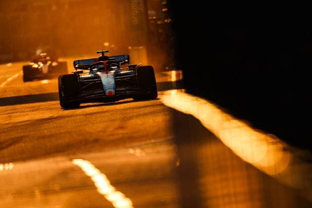 2 Logan Sargeant USA, Williams Racing , F1 Grand Prix of Singapore at Marina Bay Street Circuit on September 15, 2023 in Singapore, Singapore Photo by HOCH ZWEI Singapore Singapore