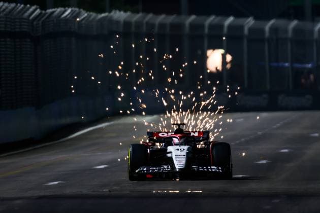 40 Liam Lawson NZL, Scuderia AlphaTauri , F1 Grand Prix of Singapore at Marina Bay Street Circuit on September 15, 2023 in Singapore, Singapore Photo by HOCH ZWEI Singapore Singapore