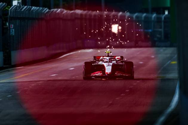 27 Nico Hulkenberg DEU, MoneyGram Haas F1 Team , F1 Grand Prix of Singapore at Marina Bay Street Circuit on September 15, 2023 in Singapore, Singapore Photo by HOCH ZWEI Singapore Singapore