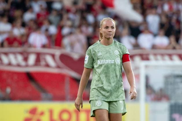Football, Women, Bayern Munich extend contract with Glodis Perla Viggosdottir