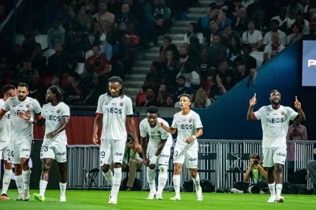 Joie des joueurs de l OGC Nice aprÃ s le but de Terem Moffi (OGC Nice) FOOTBALL : Paris Saint Germain - OGC Nice - Ligue 1 - JournÃ e 5 - 15 09 2023 BaptisteAutissier Panoramic 
