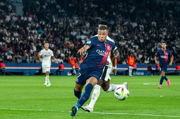 Kylian Mbappe (Paris SG) FOOTBALL : Paris Saint Germain - OGC Nice - Ligue 1 - JournÃ e 5 - 15 09 2023 BaptisteAutissier Panoramic 