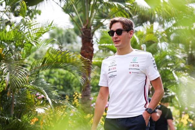 RUSSELL George (gbr), Mercedes AMG F1 Team W14, portrait during the 2023 Formula 1 Singapore Airlines Singapore Grand Prix, 15th round of the 2023 Formula One World Championship, WM, Weltmeisterschaft from September 15 to 17, 2023 on the Marina Bay Street Circuit, in Singapore - F1 - SINGAPORE GRAND PRIX 2023 DPPI Panoramic  00123034_AV6_6334