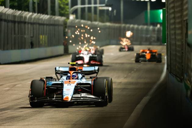 2 Logan Sargeant USA, Williams Racing , F1 Grand Prix of Singapore at Marina Bay Street Circuit on September 15, 2023 in Singapore, Singapore Photo by HOCH ZWEI Singapore Singapore
