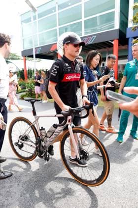 77 Valtteri Bottas FIN, Alfa Romeo F1 Team Stake , F1 Grand Prix of Singapore at Marina Bay Street Circuit on September 16, 2023 in Singapore, Singapore Photo by HOCH ZWEI Singapore Singapore